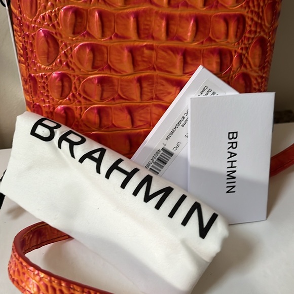 NWT. Brahmin Dusty Orange Marley crossbody - Picture 2 of 6